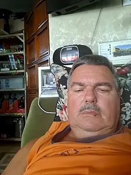 Snapshot of Tbone17 chatting on 06-21-26, 05:24 Tbone17 online show from 06-21-26, 05:24