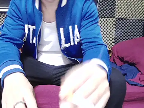 Arabeyes online show from 11-26-25, 04:01