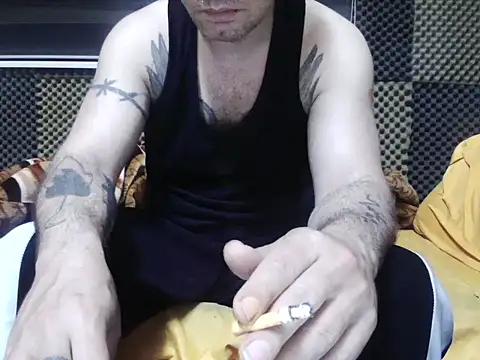 Arabeyes online show from 11-15-25, 02:48