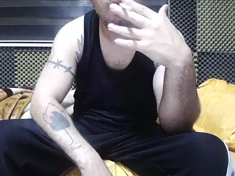 Arabeyes online show from 11-13-25, 03:43