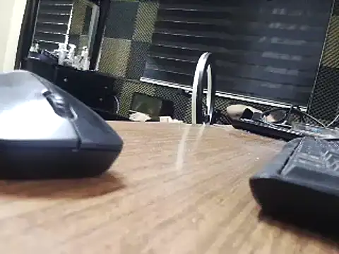 Snapshot of Arabeyes chatting on 06-20-26, 05:51 Arabeyes online show from 06-20-26, 05:51