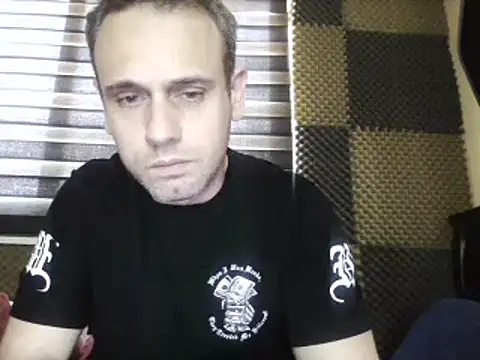 Snapshot of Arabeyes chatting on 04-14-26, 09:14 Arabeyes online show from 04-14-26, 09:14