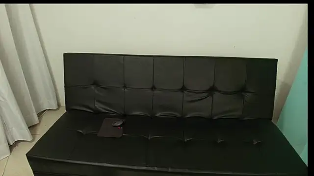 Snapshot of martinaclark chatting on 02-27-25, 12:14 martinaclark online show from 02-27-25, 12:14