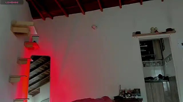 Rainbow leia online show from 04-18-26, 07:18