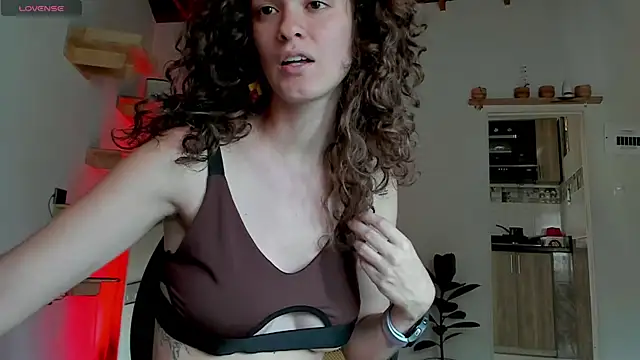 Rainbow leia online show from 11-16-25, 07:29