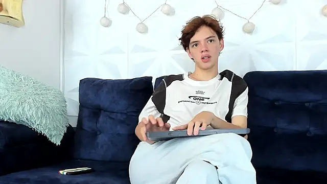 daniel hot03 online show from 03-09-25, 01:48