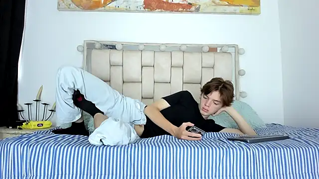 daniel hot03 online show from 12-20-25, 01:36