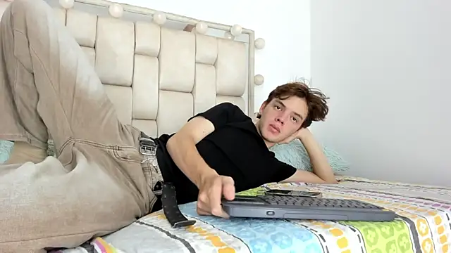 daniel hot03 online show from 10-21-25, 05:34