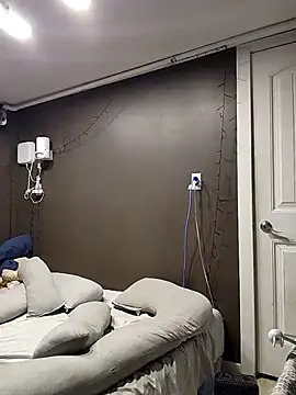 xxTheQuietGuyxx online show from 10-04-25, 02:46