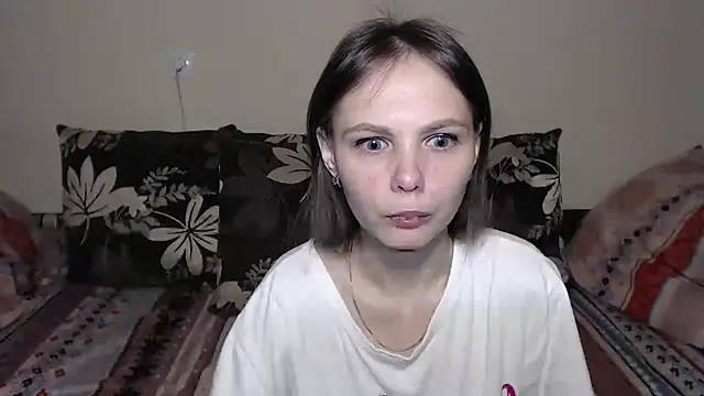 Snapshot of Nika_Shiny chatting on 02-06-25, 05:57 Nika Shiny online show from 02-06-25, 05:57