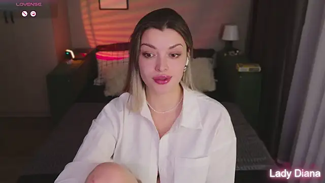 LancasterLady online show from 11-19-25, 01:33