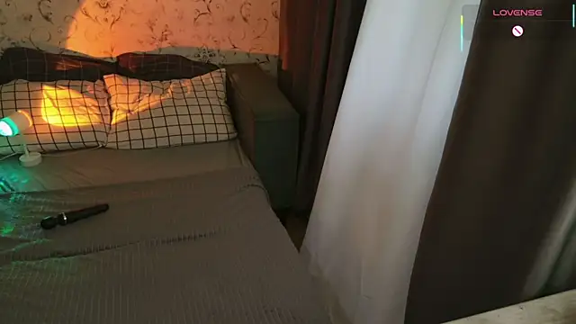 Snapshot of LancasterLady chatting on 07-16-26, 01:52 LancasterLady online show from 07-16-26, 01:52