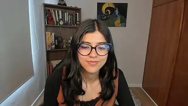 valerie  skyy online show from 12-16-25, 02:10