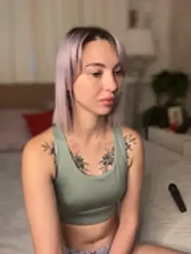 MiaMinx online show from 01-14-26, 01:20