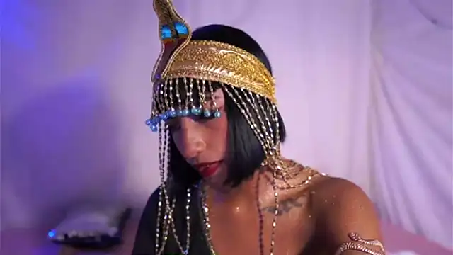 Snapshot of JulietaWinona chatting on 10-31-25, 11:11 JulietaWinona online show from 10-31-25, 11:11