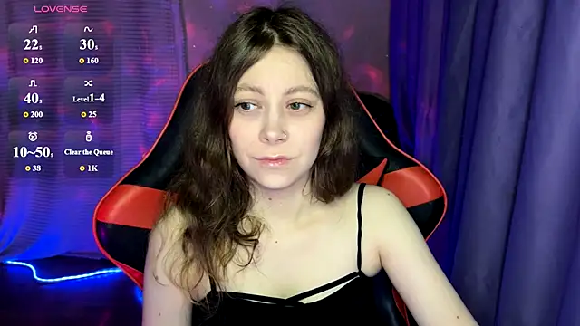 Snapshot of Natural_babe666 chatting on 06-18-26, 09:53 Natural babe666 online show from 06-18-26, 09:53