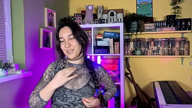 LelianaHazel online show from 01-13-26, 04:11