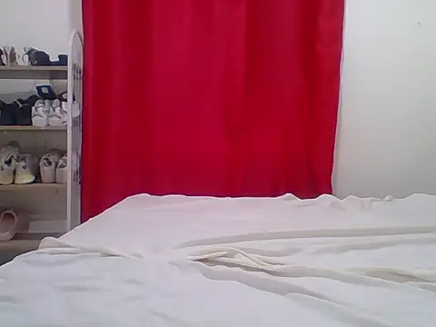 Snapshot of sexy__candyy chatting on 05-05-26, 07:06 sexy candyy online show from 05-05-26, 07:06