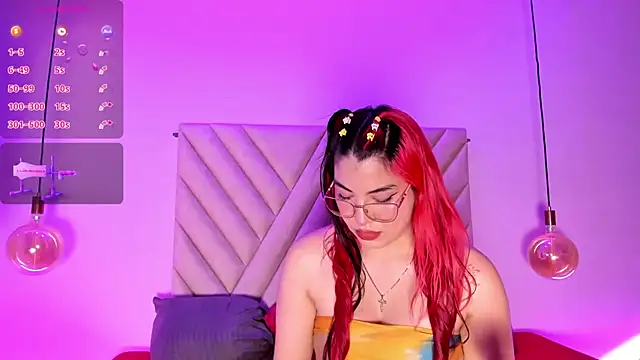 EmmaSwift  online show from 02-11-26, 02:00