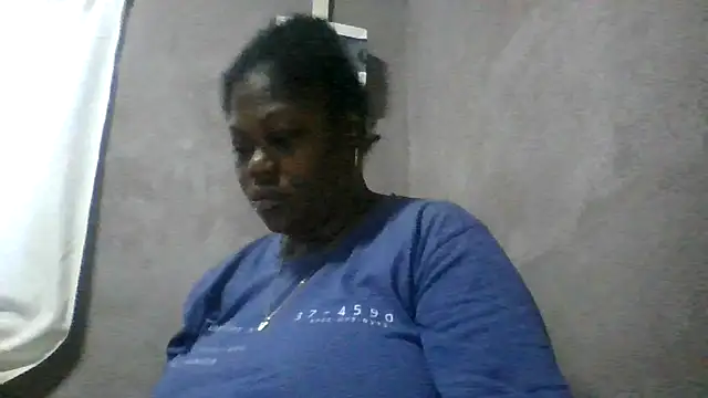 Snapshot of XgeileKutje chatting on 11-12-25, 09:24 XgeileKutje online show from 11-12-25, 09:24
