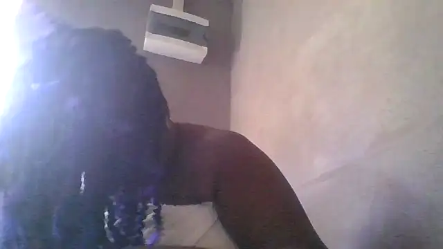 Snapshot of XgeileKutje chatting on 09-24-25, 10:11 XgeileKutje online show from 09-24-25, 10:11