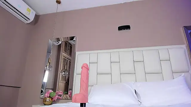 Ashleyy23x online show from 10-28-25, 08:41