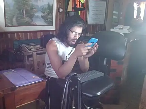 Dr Pocholate84 online show from 03-18-26, 08:43