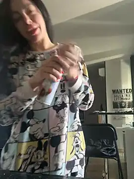 Snapshot of Chloe_Ricci chatting on 02-18-26, 08:00 Chloe Ricci online show from 02-18-26, 08:00