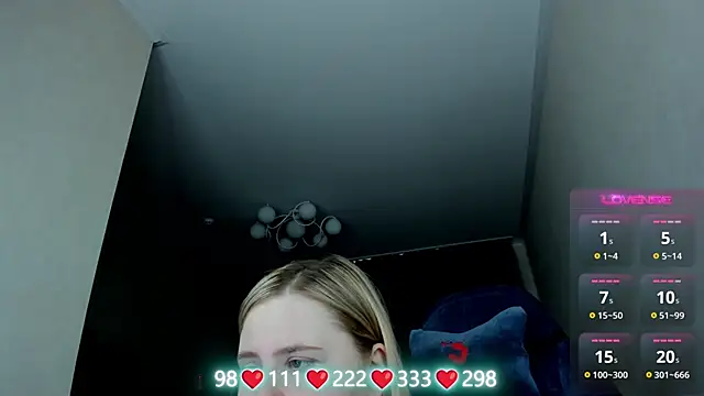 Olivia Munk online show from 04-11-26, 07:45