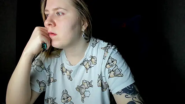 Olivia Munk online show from 02-10-26, 07:13