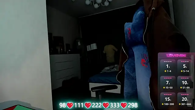 Olivia Munk online show from 04-03-26, 03:46