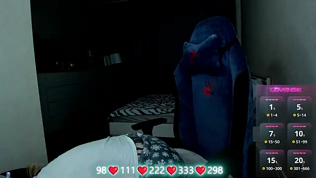 Olivia Munk online show from 04-11-26, 03:36