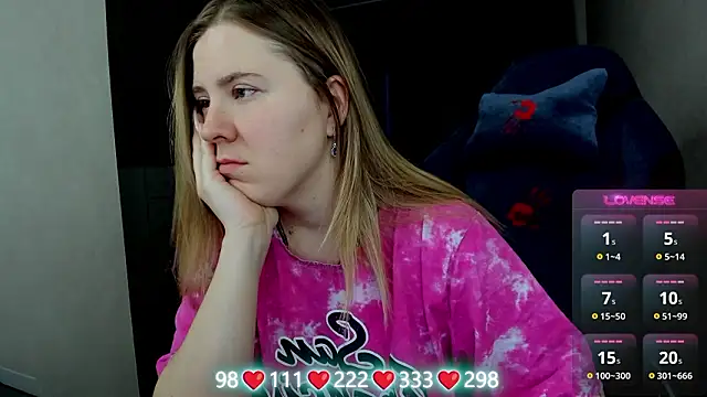 Olivia Munk online show from 03-13-26, 03:55