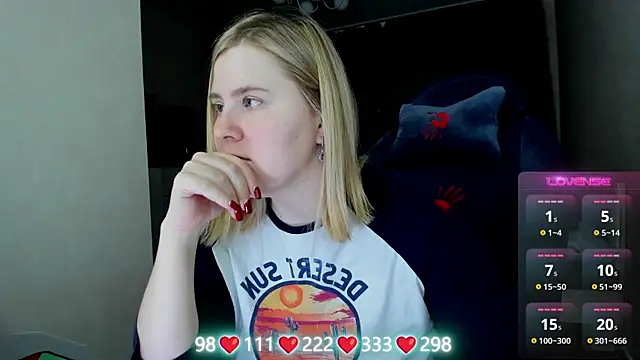 Olivia Munk online show from 04-10-26, 03:57