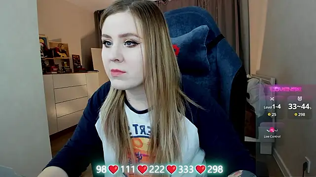 Olivia Munk online show from 02-17-26, 04:43