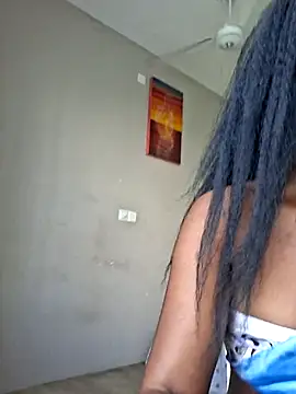 Snapshot of Kamdollie chatting on 05-29-26, 06:41 Kamdollie online show from 05-29-26, 06:41