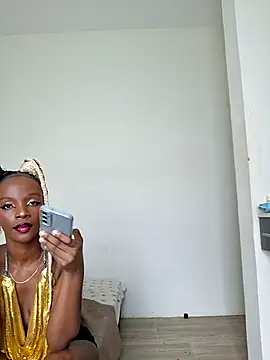 Snapshot of Kamdollie chatting on 05-24-26, 07:19 Kamdollie online show from 05-24-26, 07:19
