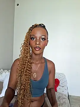 Kamdollie online show from 11-28-25, 07:19