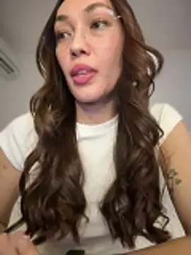 MichelleFerry  online show from 05-02-26, 05:56