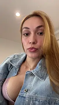 MichelleFerry  online show from 11-10-25, 02:05