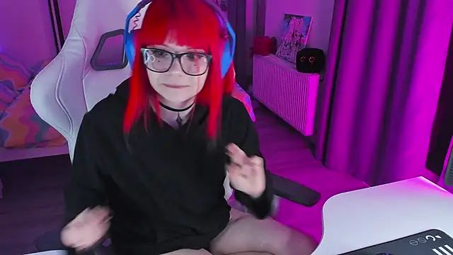 Snapshot of Yumi_Youkai chatting on 02-01-25, 04:22 Yumi Youkai online show from 02-01-25, 04:22