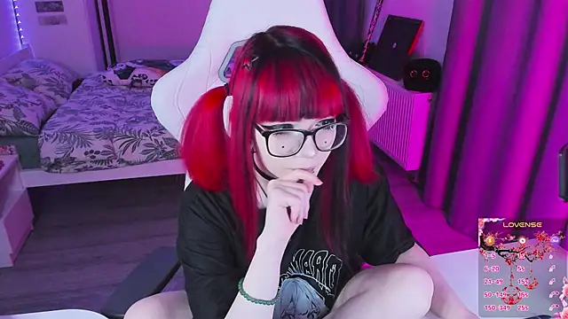 Yumi Youkai online show from 01-18-26, 02:42