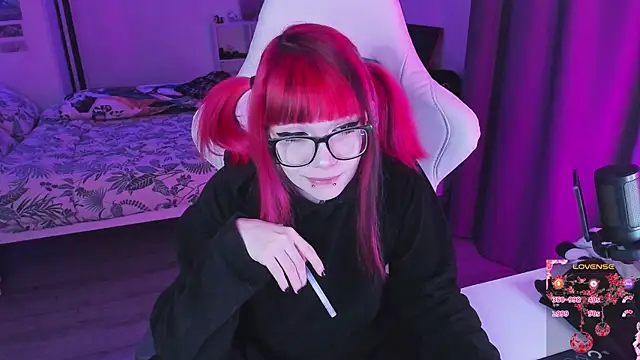 Snapshot of Yumi_Youkai chatting on 10-16-25, 09:45 Yumi Youkai online show from 10-16-25, 09:45