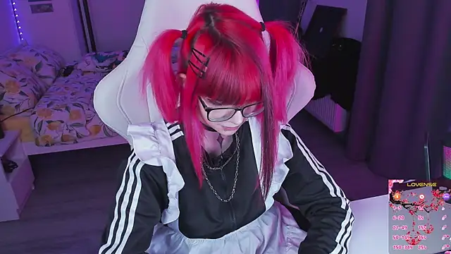 Snapshot of Yumi_Youkai chatting on 09-18-25, 08:01 Yumi Youkai online show from 09-18-25, 08:01