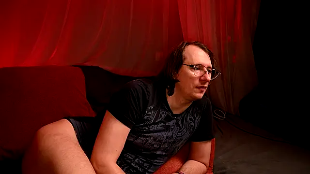 Claudia and elon  online show from 10-21-25, 11:48