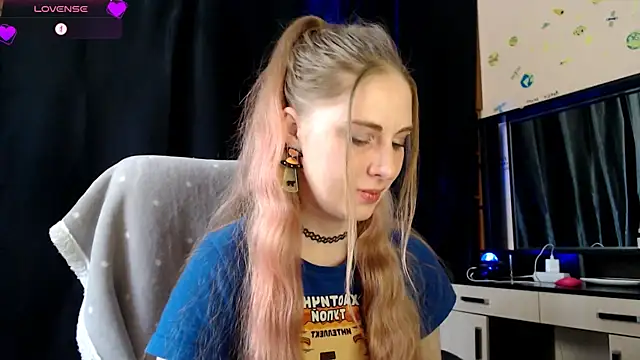 Aqualen online show from 03-24-26, 10:59