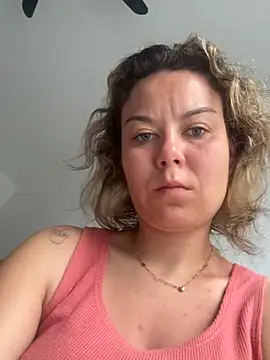 Snapshot of BabyNila chatting on 02-05-26, 02:29 BabyNila online show from 02-05-26, 02:29