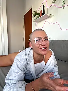 Snapshot of PaulinaSchubert1 chatting on 12-01-25, 01:23 PaulinaSchubert1 online show from 12-01-25, 01:23