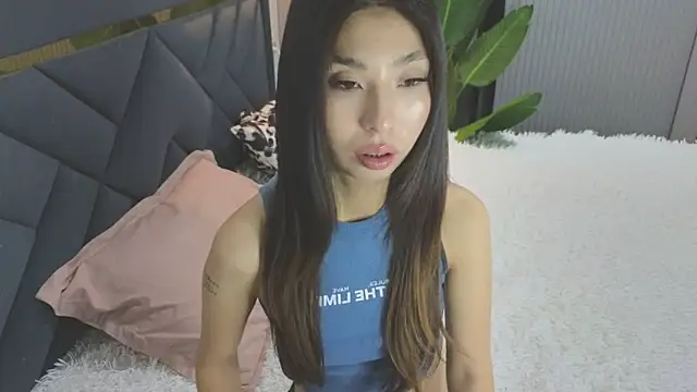 TrishaRey online show from 11-04-25, 04:49