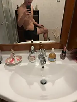 giovanni5281 online show from 03-09-26, 06:11